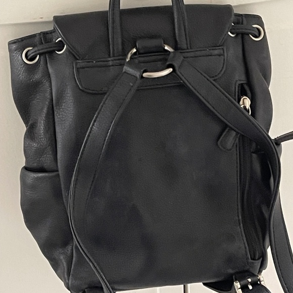 Leather Co by Liz Claiborne Black Backpack - Picture 2 of 9